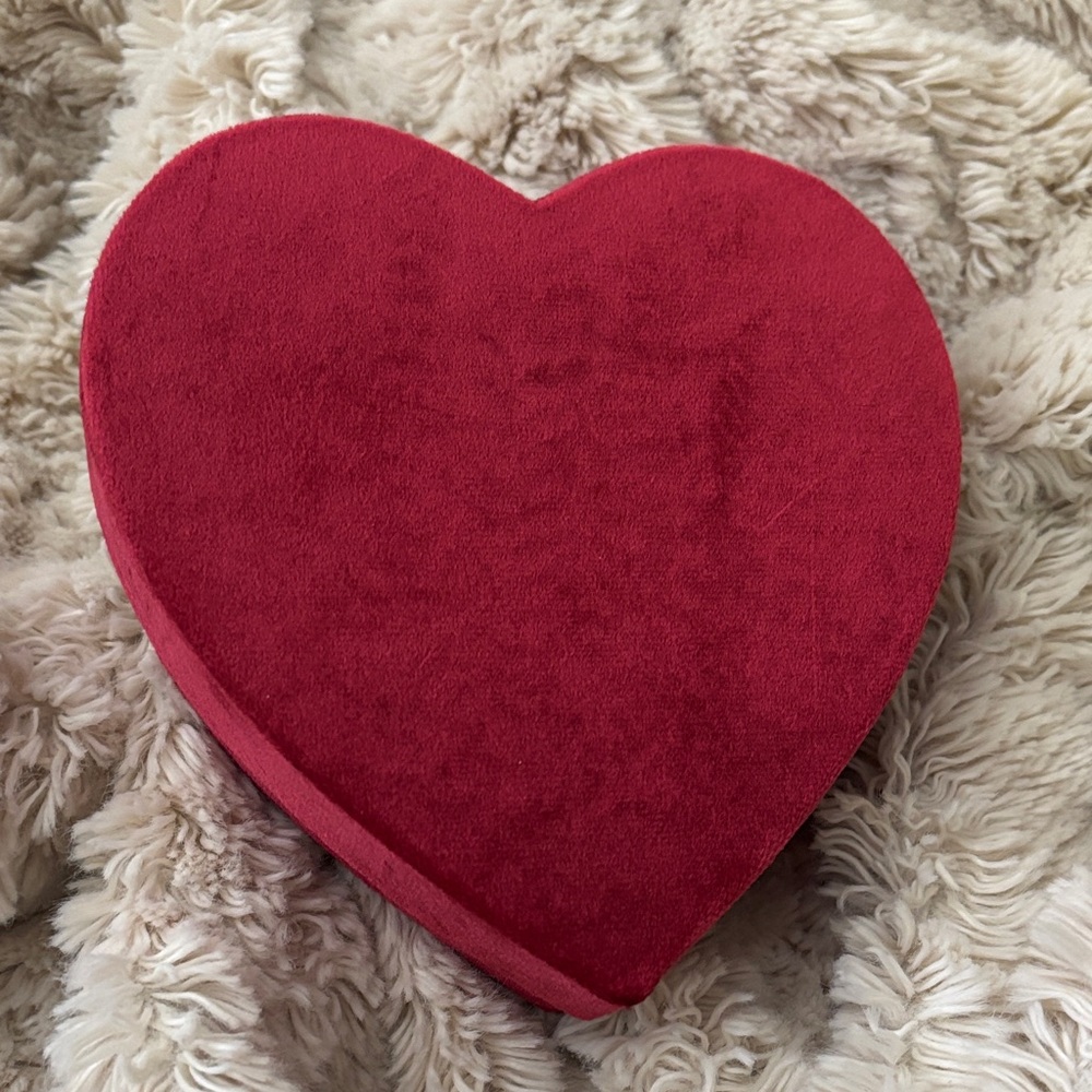 Red velvet heart jewelry box by Catbird